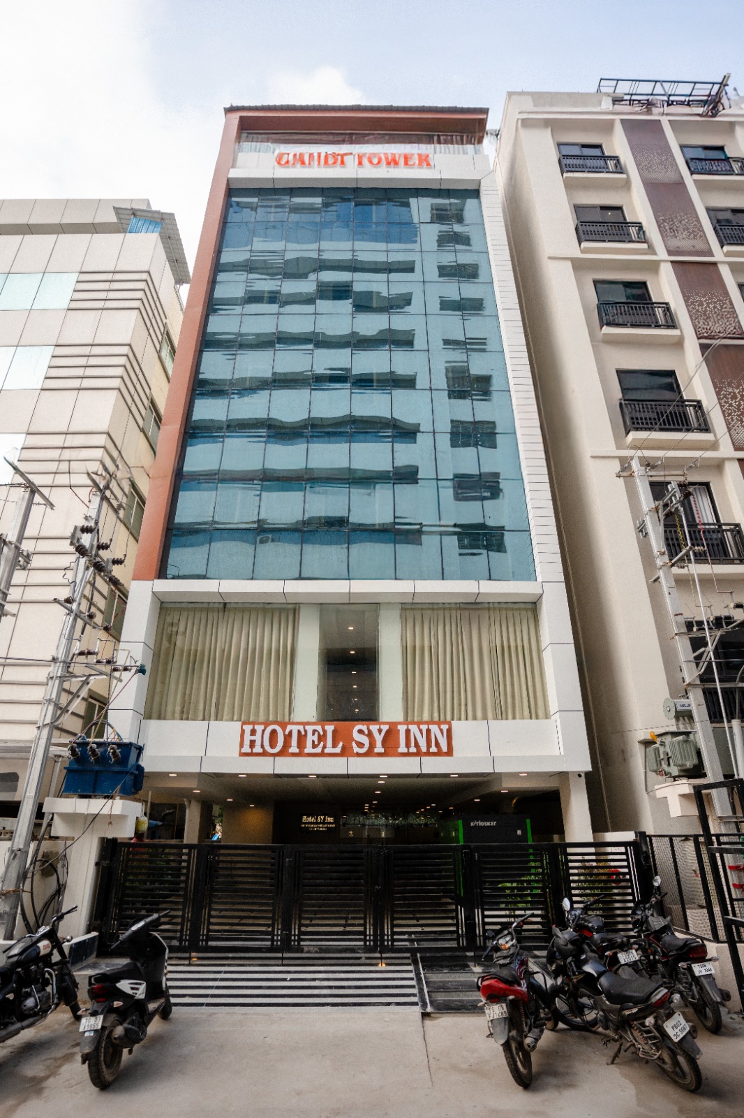 Hotel SY INN Hitec City exterior and lobby